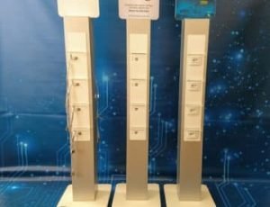 Totem-carregado-de-celular-cable-USB-Tomadas-360×360 Totem-carregado-de-celular-cable-USB-Tomadas-360x360