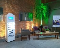 Totem-carregador-para-celular